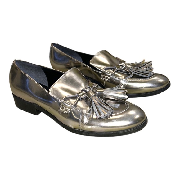 Marc Fisher Envy2 Metallic Silver Pewter Faux Leather Tassel Loafers - 7.5 - Picture 5 of 16